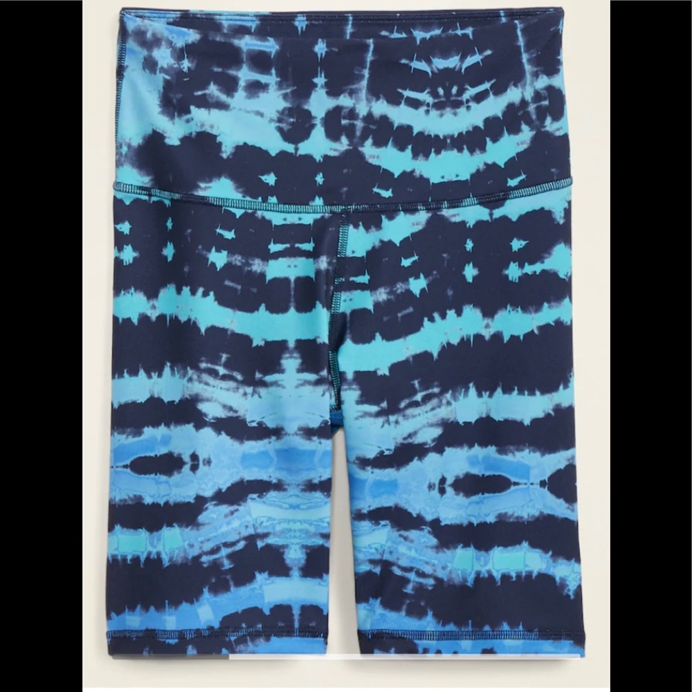 Old Navy Active Bermuda High Rise Go Dry Shorts